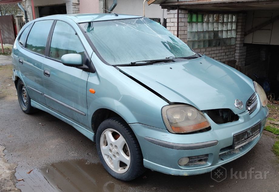 Nissan Almera Tino id22