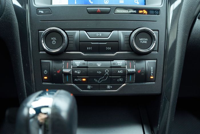 Ford Explorer 2018г. 2.3 бензин