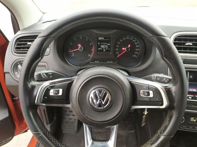 Автомобиль Volkswagen