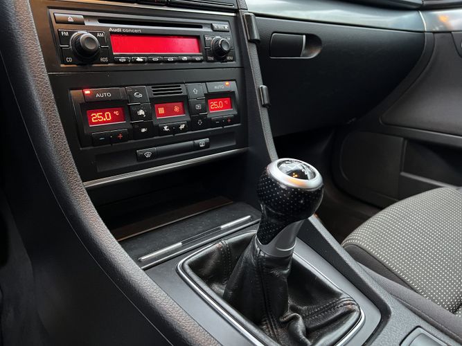 AUDI A4 B7 ВОЗМОЖЕН КРЕДИТ ЛИЗИНГ ОБМЕН ЗАЧЕТ