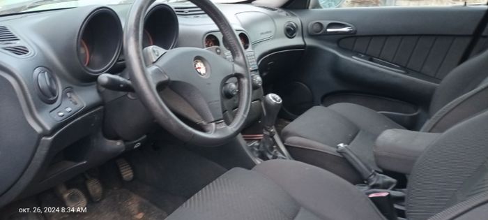 Автомобиль Alfa Romeo 156