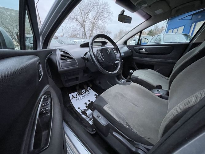 Купить Citroen C4 в кредит от 285 руб/мес