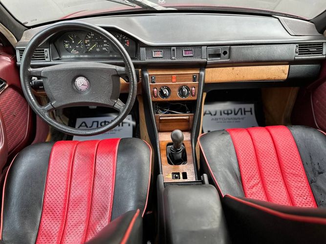 Mercedes-Benz E-Класс W124