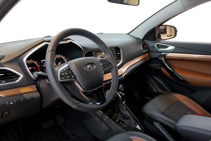 Lada Vesta Универсал Cross / Enjoy / АТ