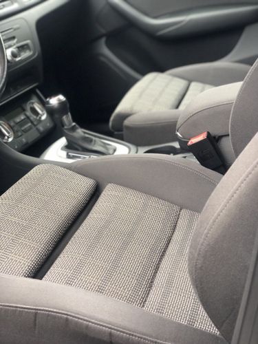 Audi Q3 голубой цвет (Audi Q3 2012) 83т км
