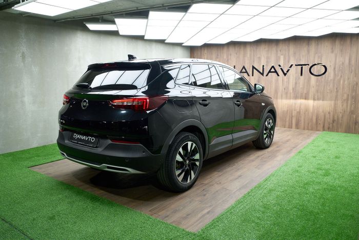 Opel Grandland X 2021г. 1.5 дизель