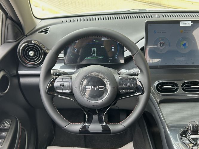 BYD E2 высокая комплектация 2024