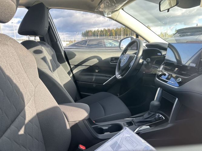 Toyota Corolla Cross гибрид