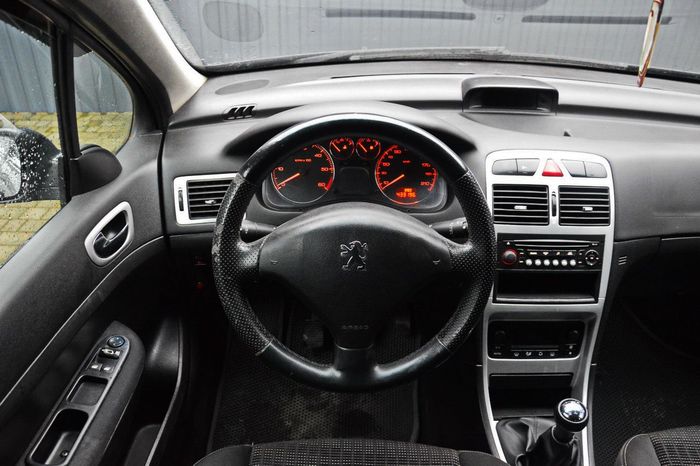 Peugeot 307 I Рестайлинг в кредит без справки
