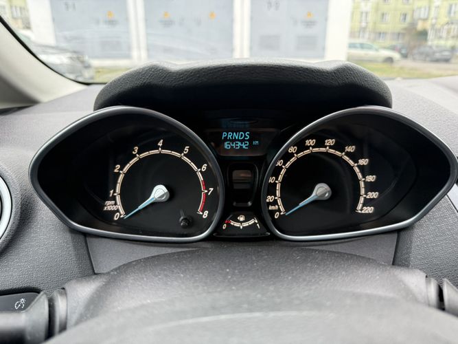 Ford Fiesta Mk6 Рестайлинг 