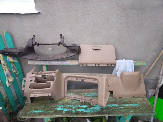 Запчасти на Chrysler Voyager