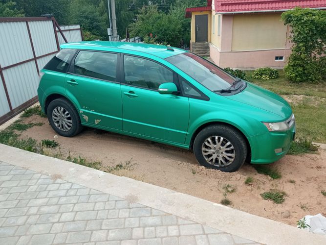 Электромобиль BYD E6