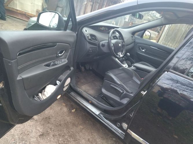 Автомобиль Renault Grand Scenic lll 7 мест