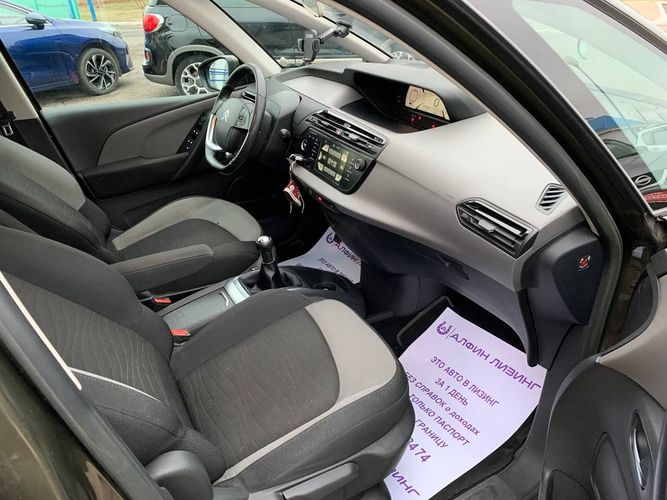 Купить Citroen C4 Picasso в кредит от 435 руб/мес