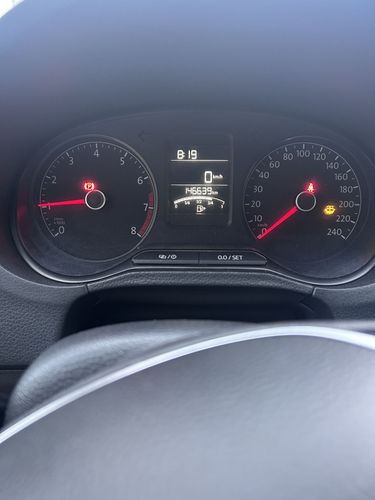 Авто Volkswagen Polo sedan