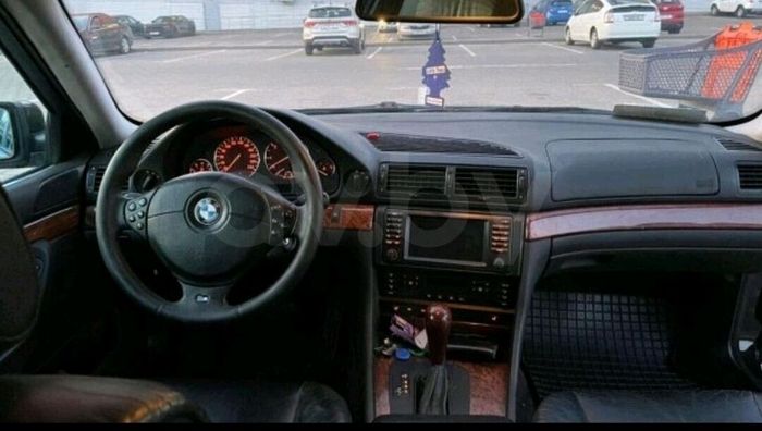 Автомобиль