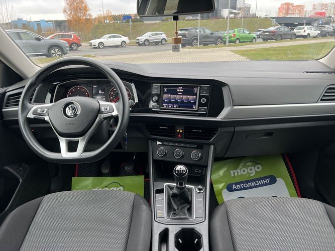 VOLKSWAGEN JETTA