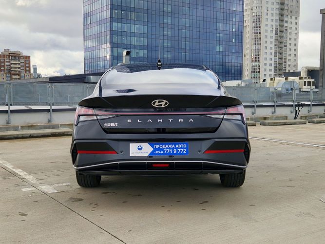 Hyundai Elantra CN7