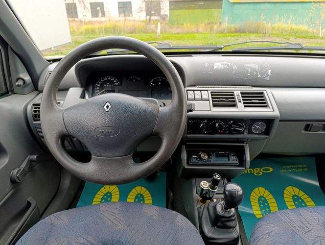 В кредит/лизинг без первого взноса Renault Clio I