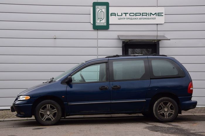 Chrysler Voyager III,7 мест