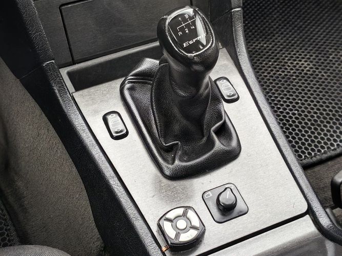 Mercedes-Benz C180