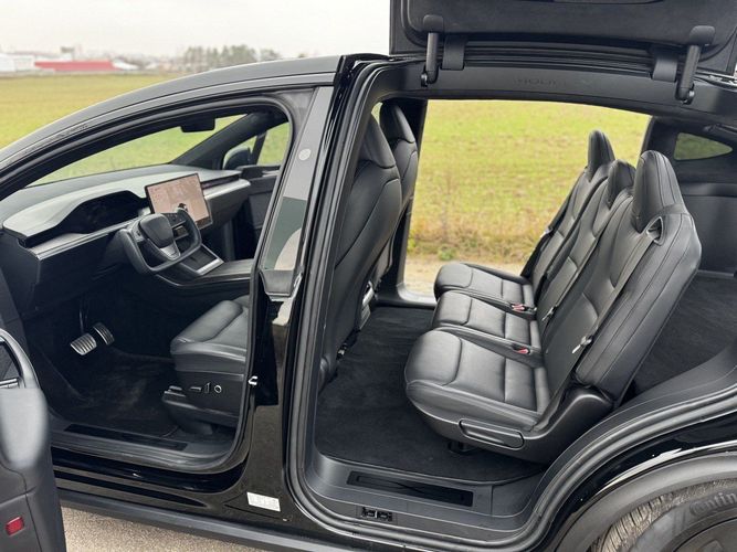 Tesla Model X LONG RANGE 2022г состояние нового