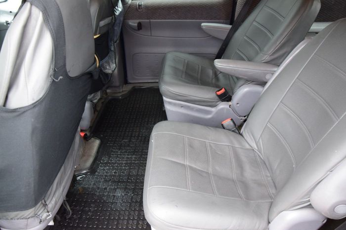 Chrysler Voyager III,7 мест