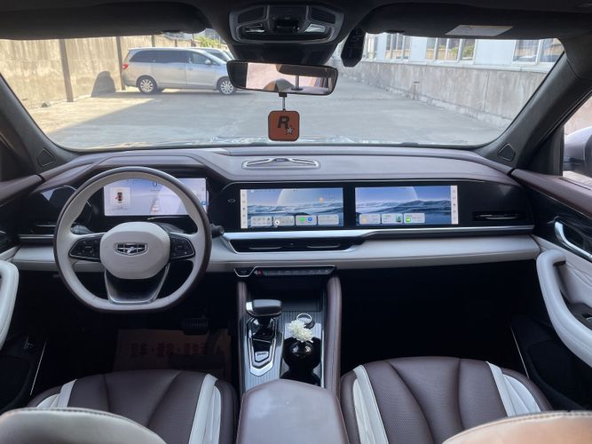 Geely Monjaro Premium 2021