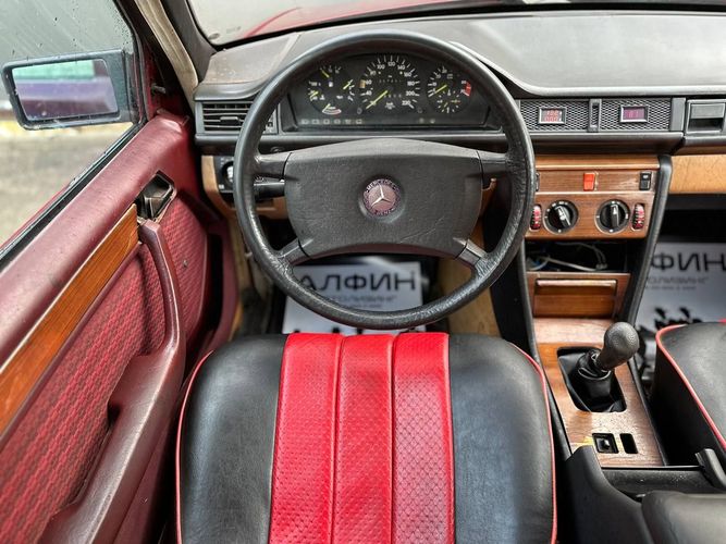 Mercedes-Benz E-Класс W124