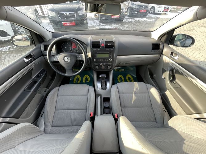 Купить Volkswagen Golf в кредит от 329 руб/мес