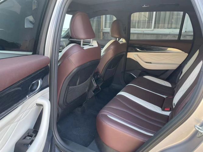 Geely Monjaro Premium 2021