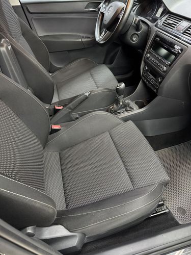 Продам Skoda Rapid 2015 г механика