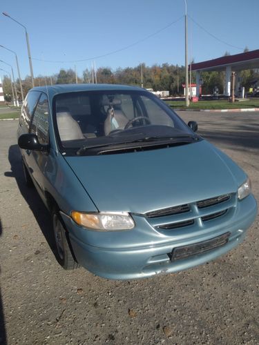 Авто Додж караван