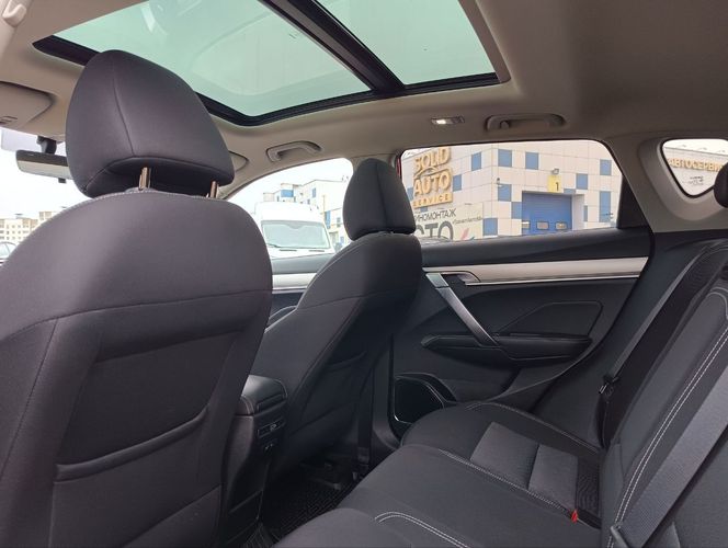 Geely Coolray 2023 Comfort на гарантии