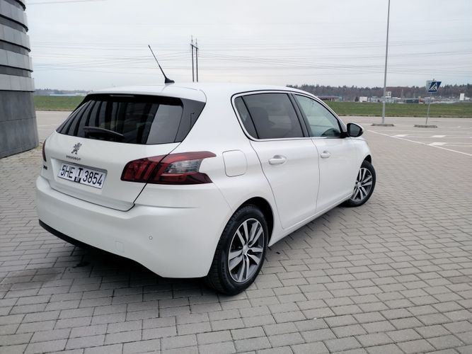 Автомобиль