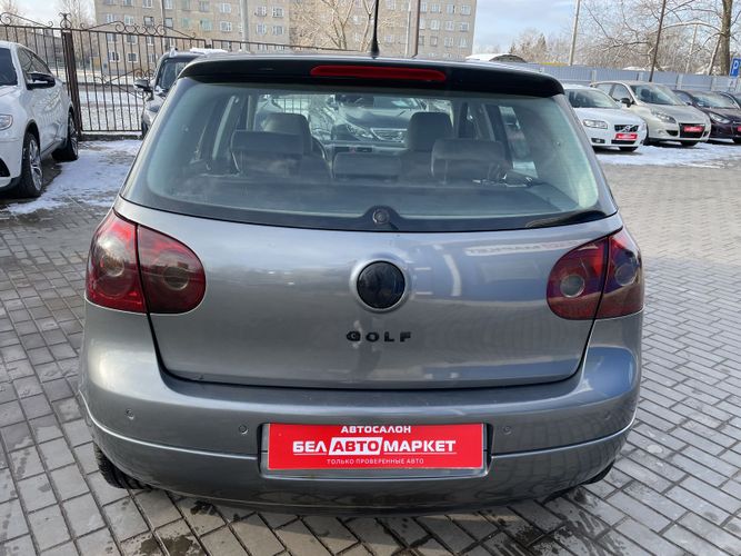 Купить Volkswagen Golf в кредит от 329 руб/мес