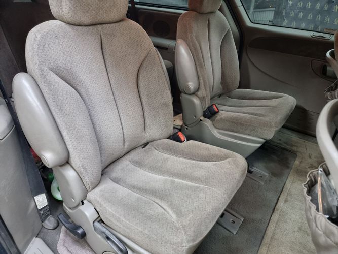 Chrysler Grand Voyager IV, 7 мест, 2001