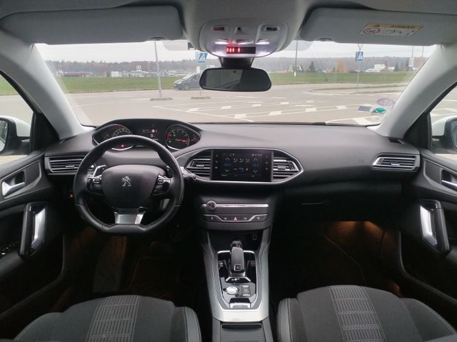 Автомобиль
