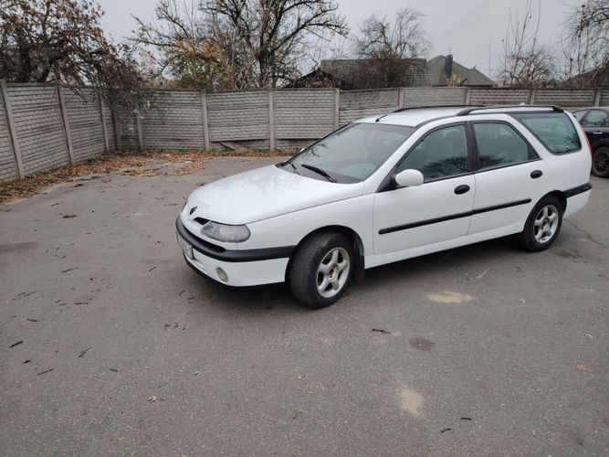 Легковой автомобиль Renault Laguna 