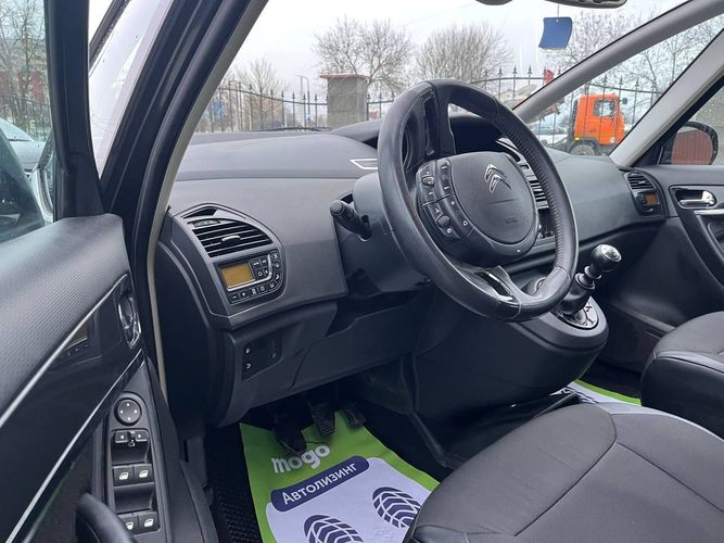 Купить Citroen C4 Picasso 2013 от 478 руб/мес
