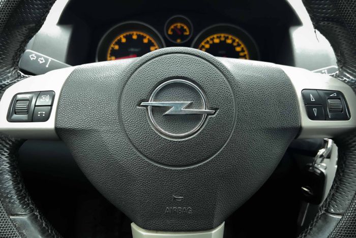 Opel Astra H Рест