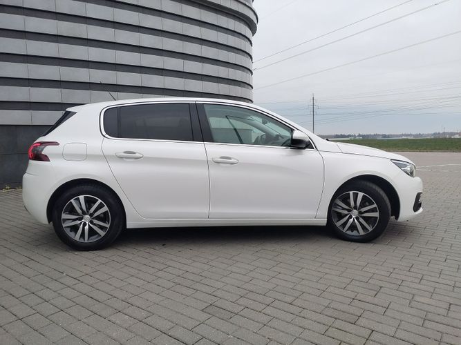 Автомобиль