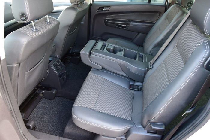  Opel Zafira B Рестайлинг 7 мест 2011 г