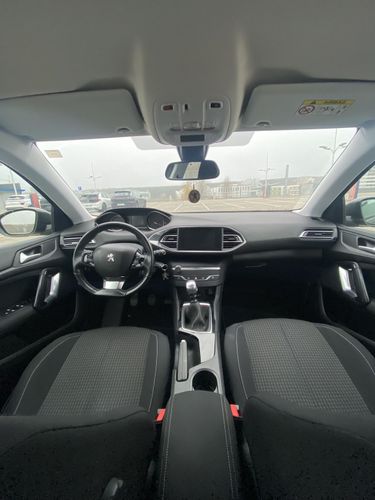 Peugeot 308 2019 год 1.5