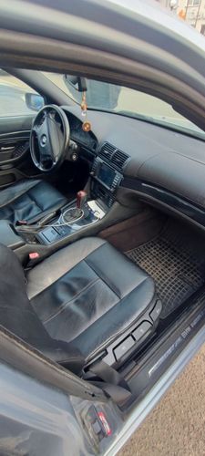 BMW E39 2002