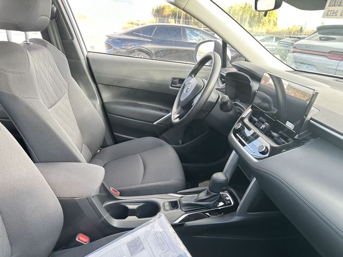 Toyota Corolla Cross гибрид
