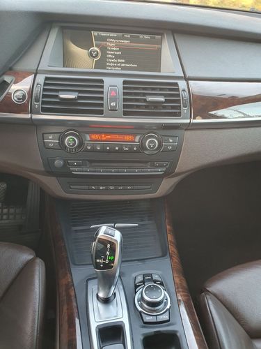 Автомобиль BMW