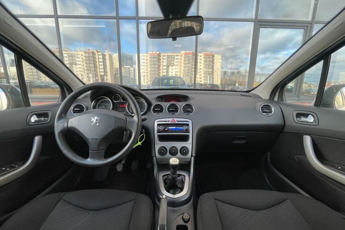 Peugeot 308 2010 1.4 MT