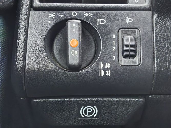 Mercedes-Benz C180