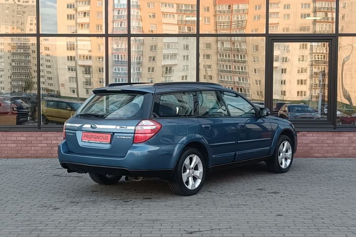 Subaru Outback 2007 2.5 МКПП